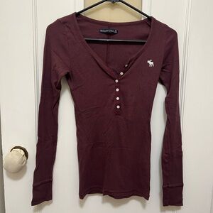 Abercrombie long sleeve top